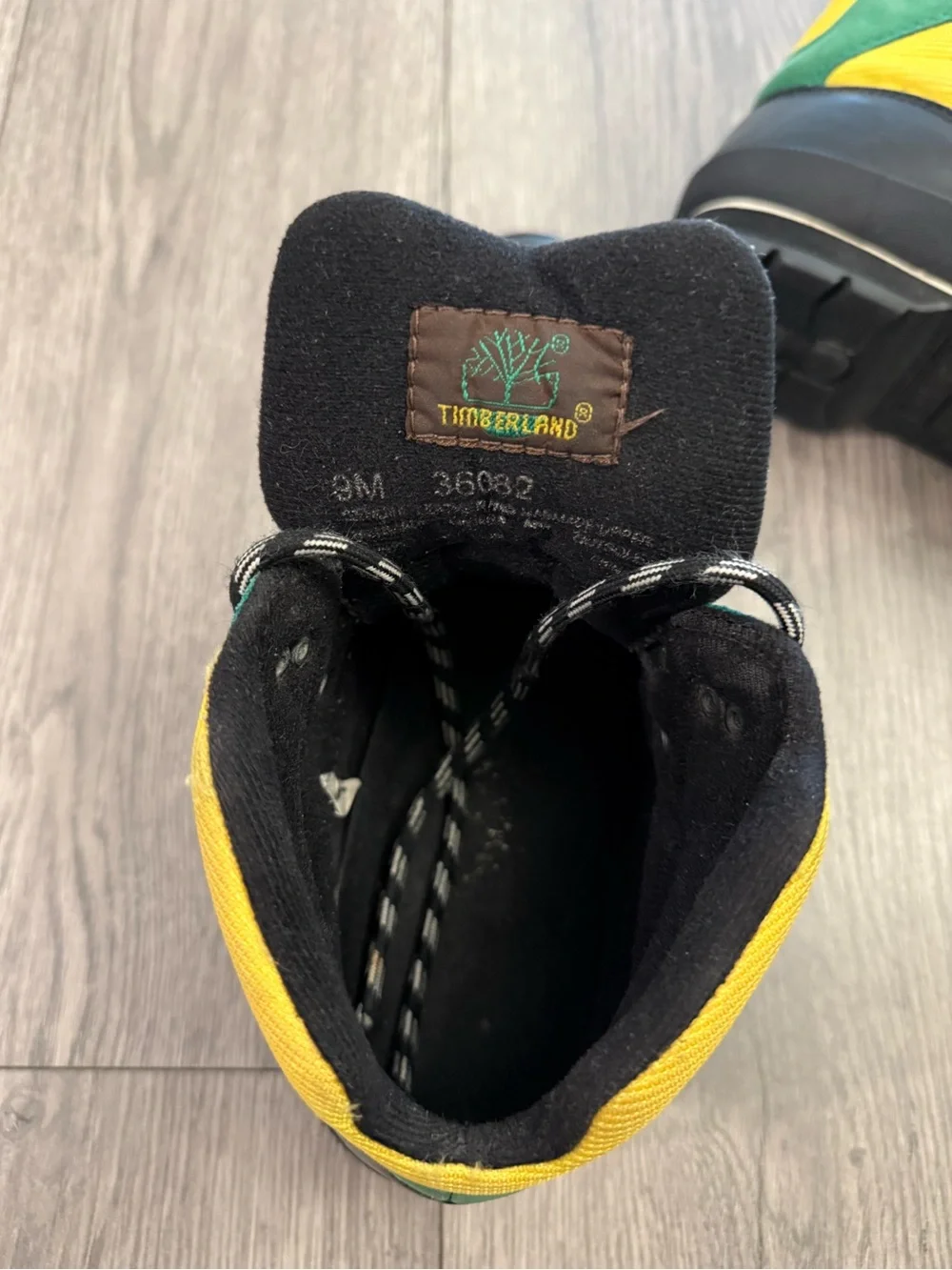 Timberland Vintage Hiking 36082 Yellow Green Lace Up Men’s Size 9M Leather Boots